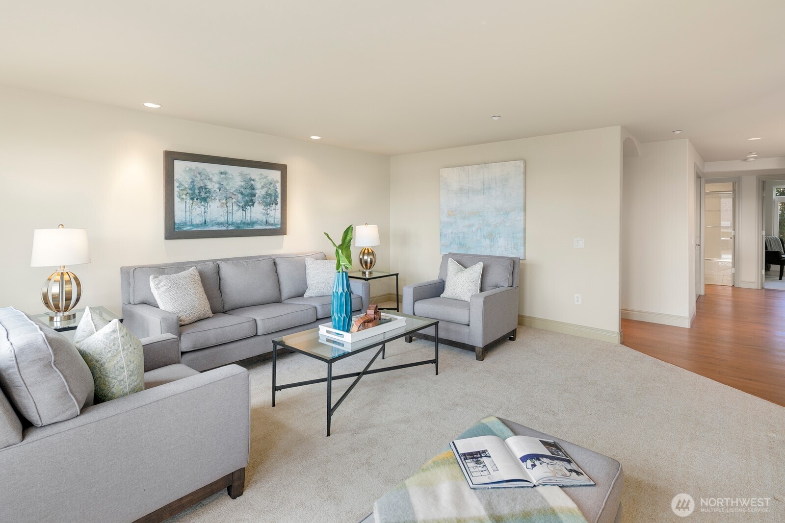 2100 Thorndyke Avenue W Unit: 402