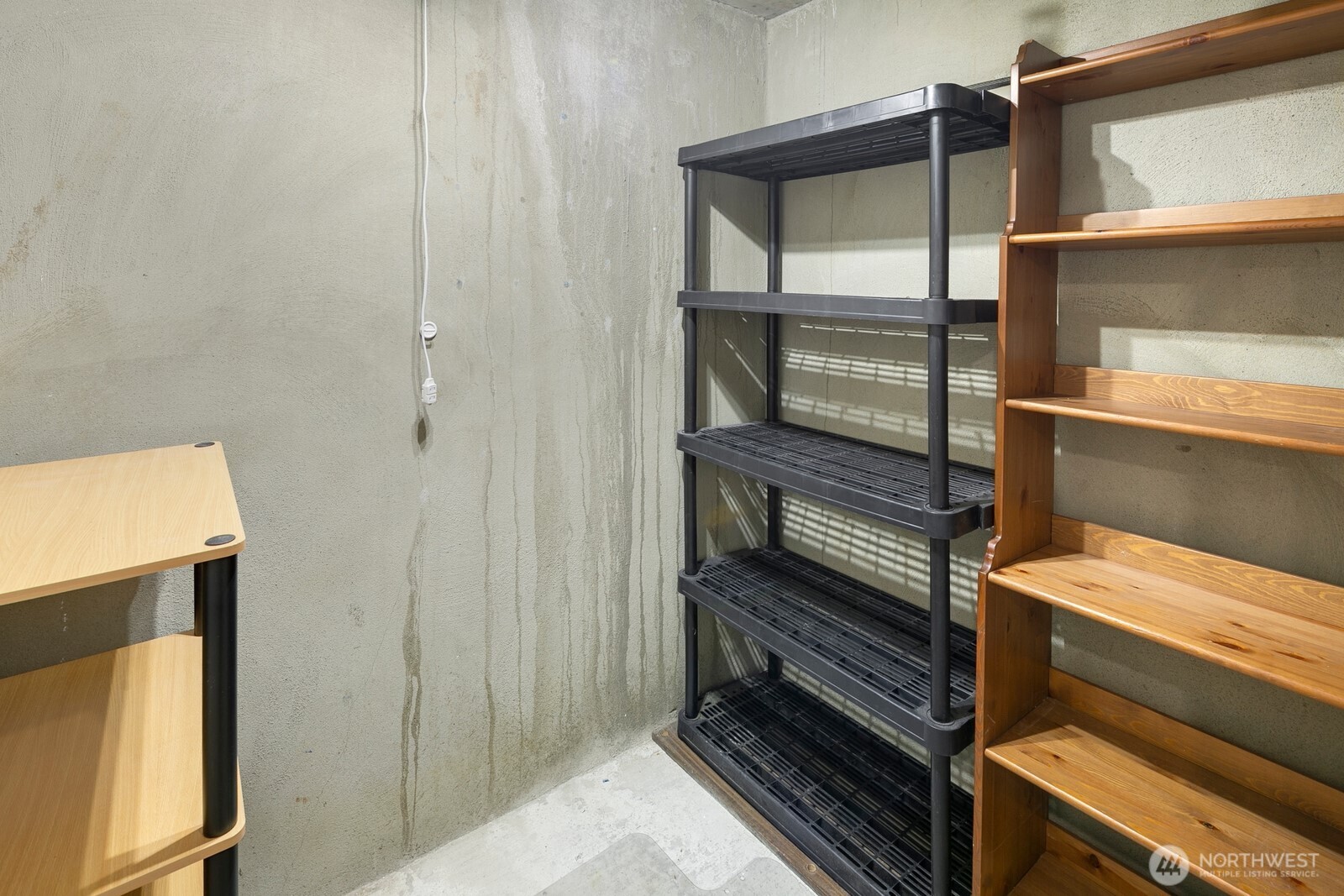 2100 Thorndyke Avenue W Unit: 402