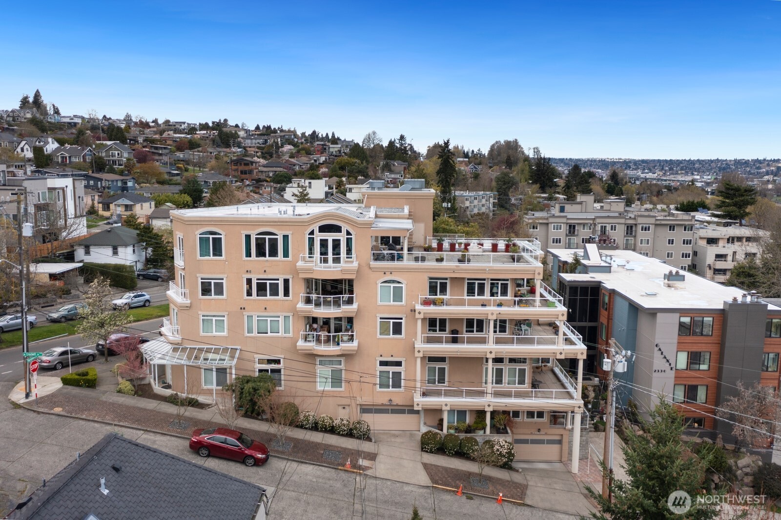 2100 Thorndyke Avenue W Unit: 402