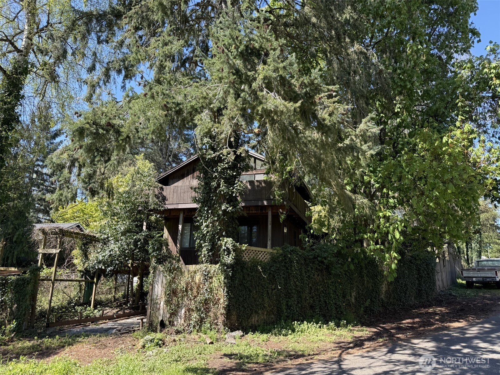 3205 NE 117th Street