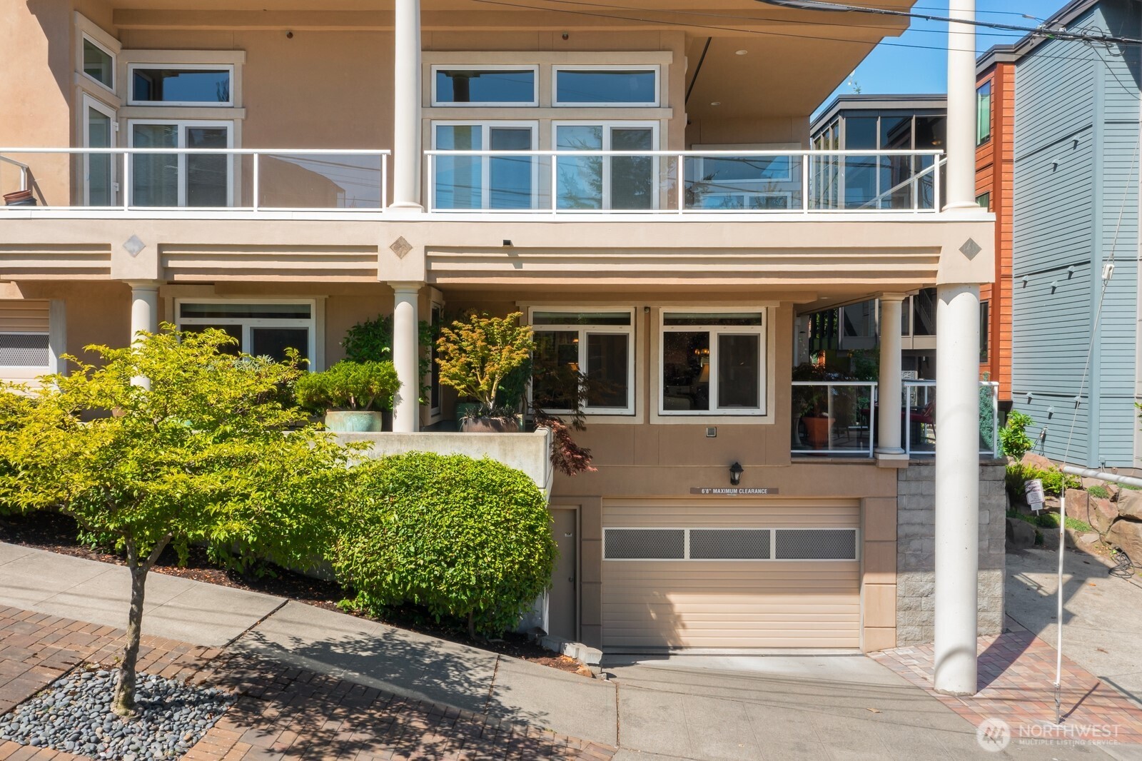 2100 Thorndyke Avenue W Unit: 101