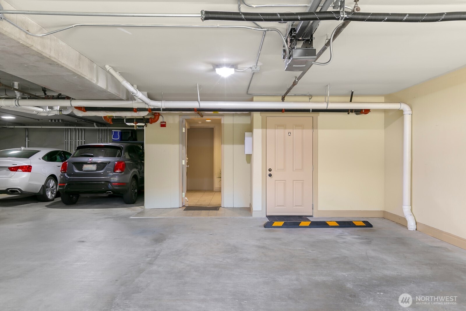2100 Thorndyke Avenue W Unit: 101
