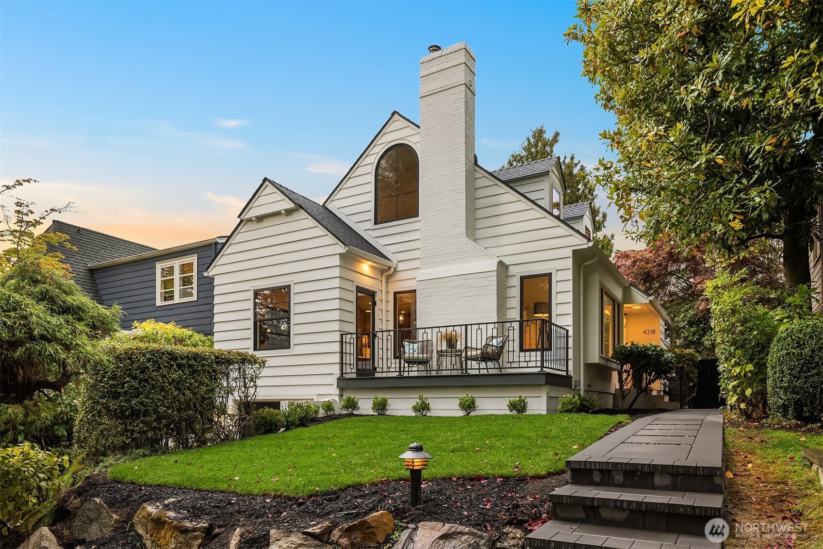 4318 NE 41st Street