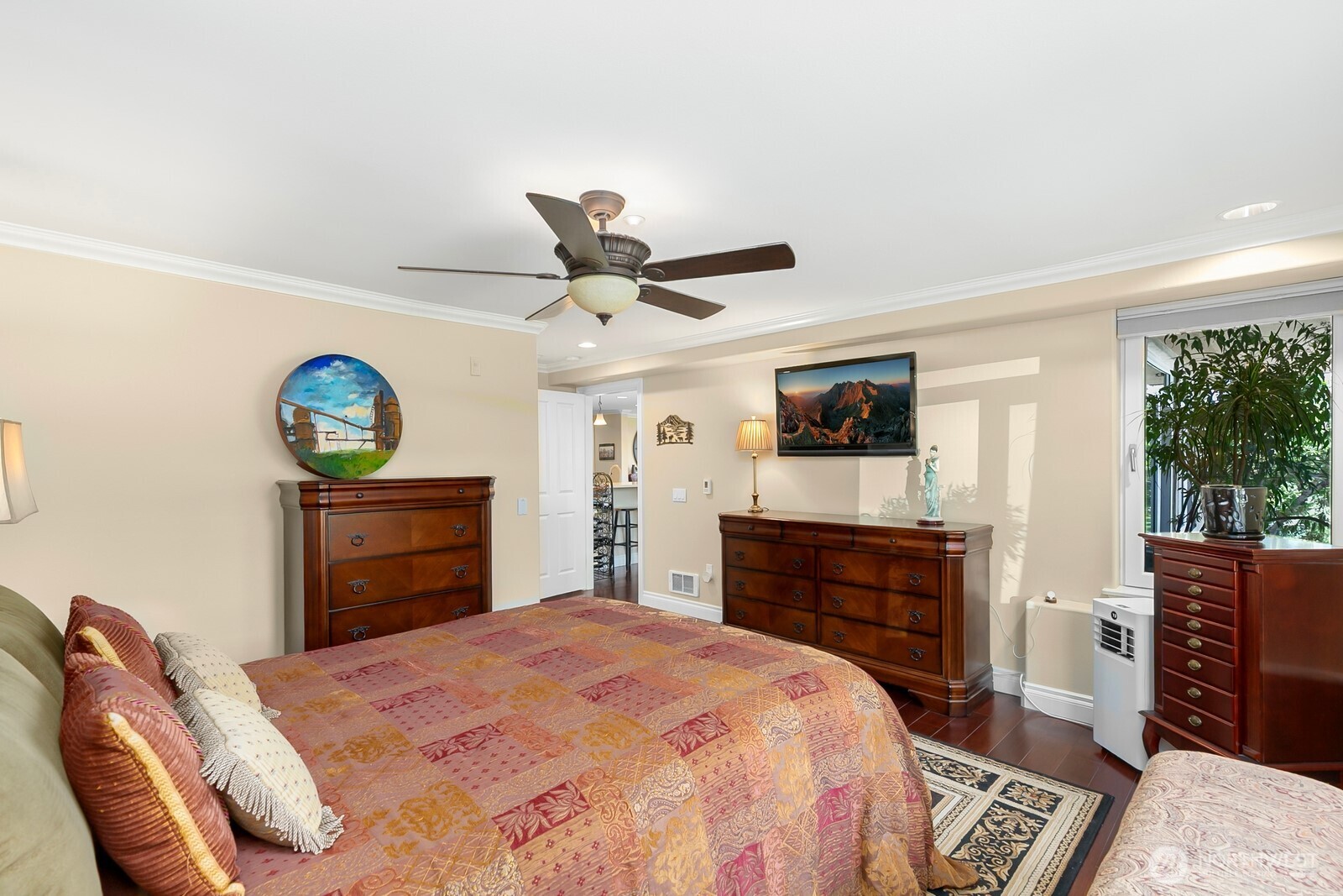 2100 Thorndyke Avenue W Unit: 101