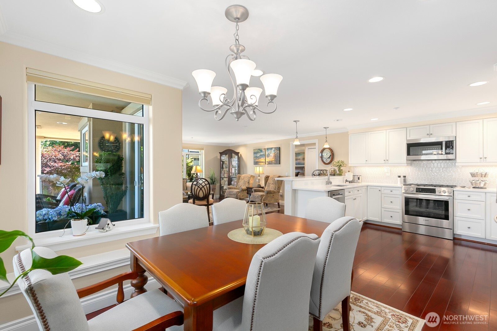 2100 Thorndyke Avenue W Unit: 101