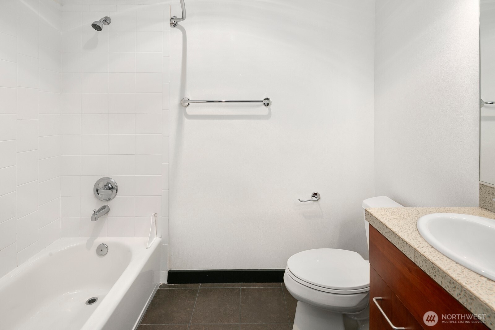 655 Crockett Street Unit: B405