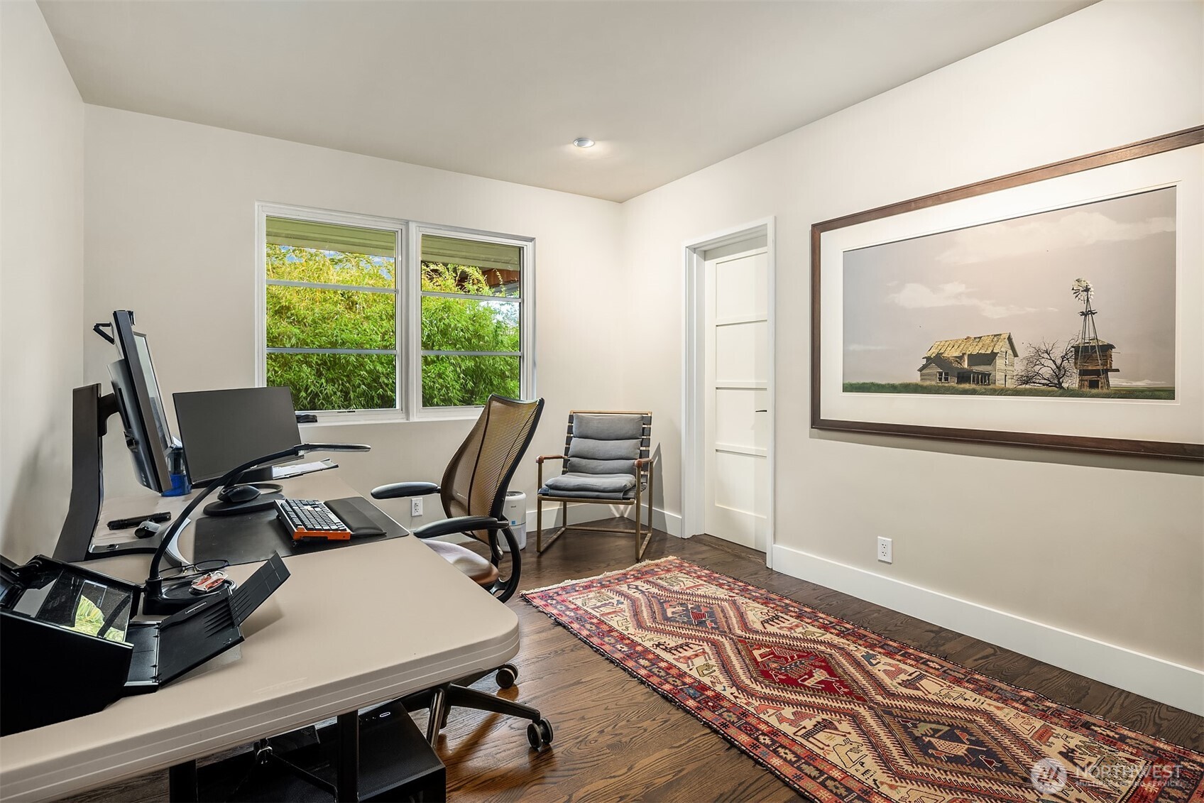 1561 Magnolia Boulevard W