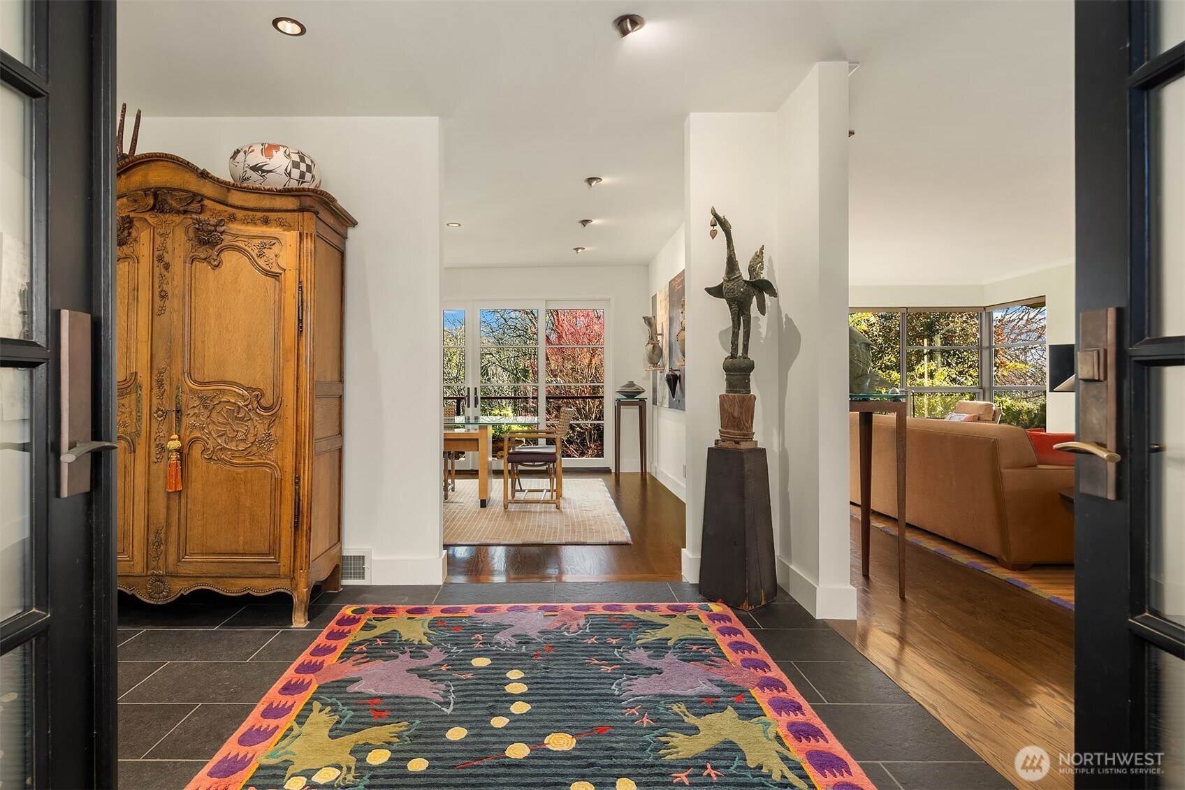 1561 Magnolia Boulevard W