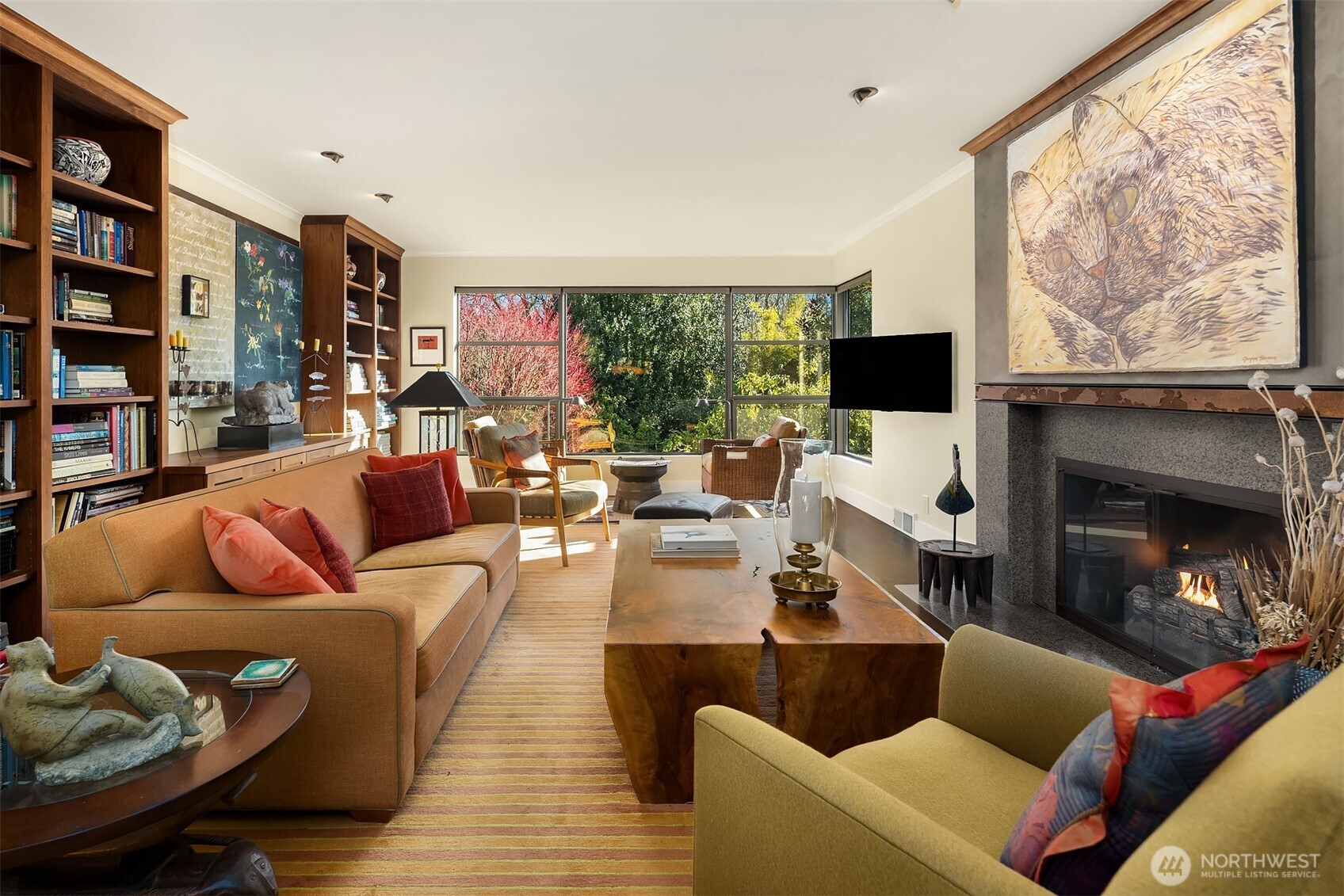 1561 Magnolia Boulevard W