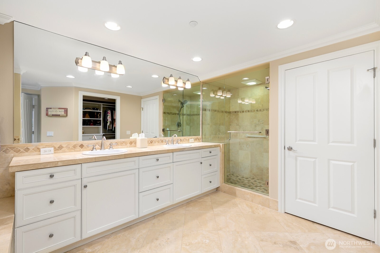 2100 Thorndyke Avenue W Unit: 101