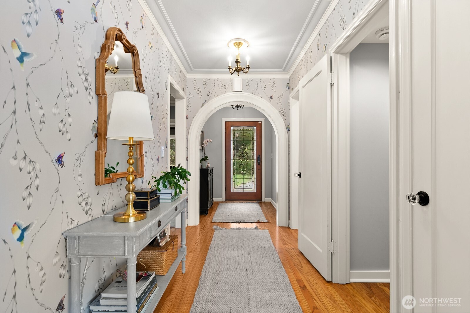 2803 Magnolia Boulevard W