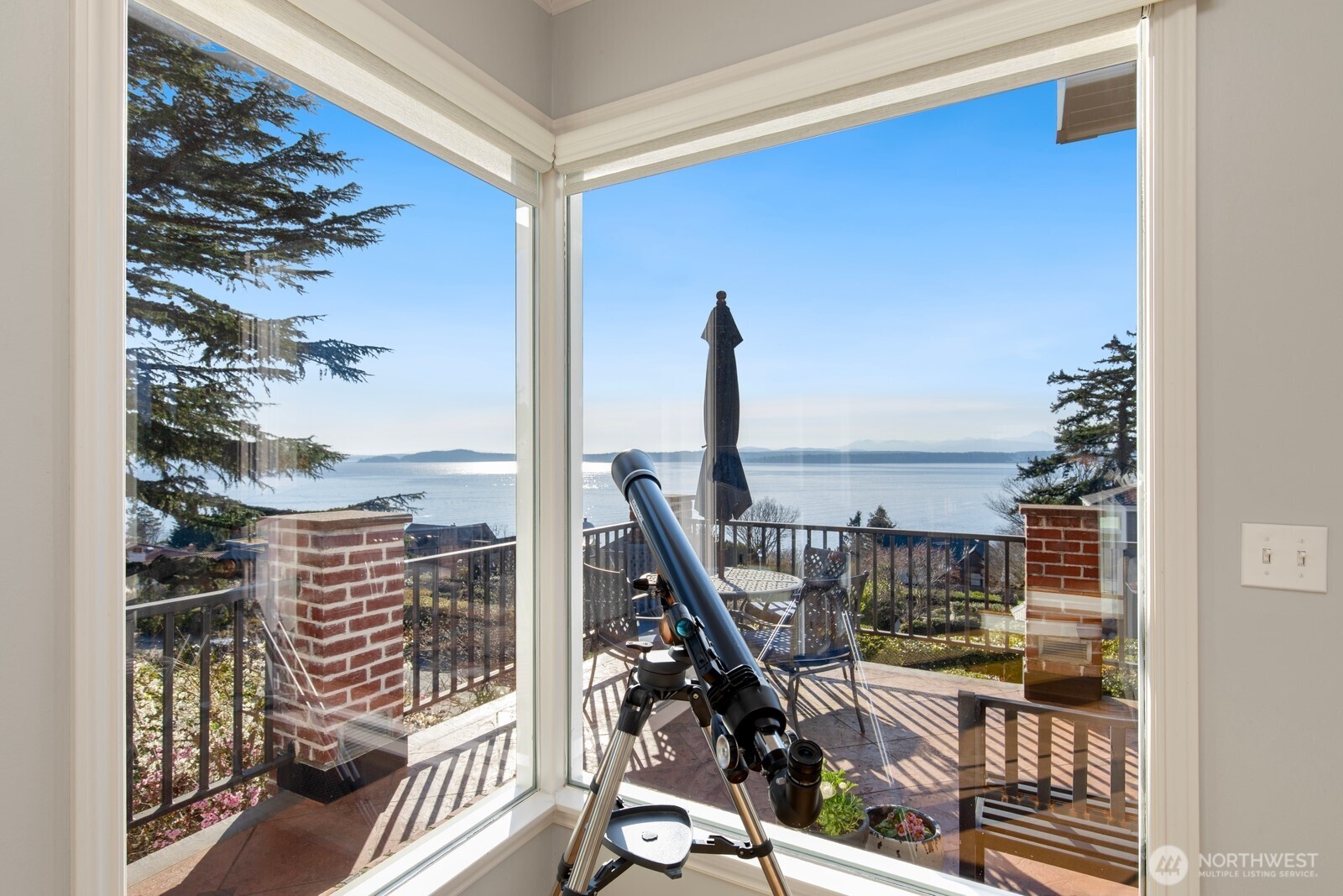 2803 Magnolia Boulevard W