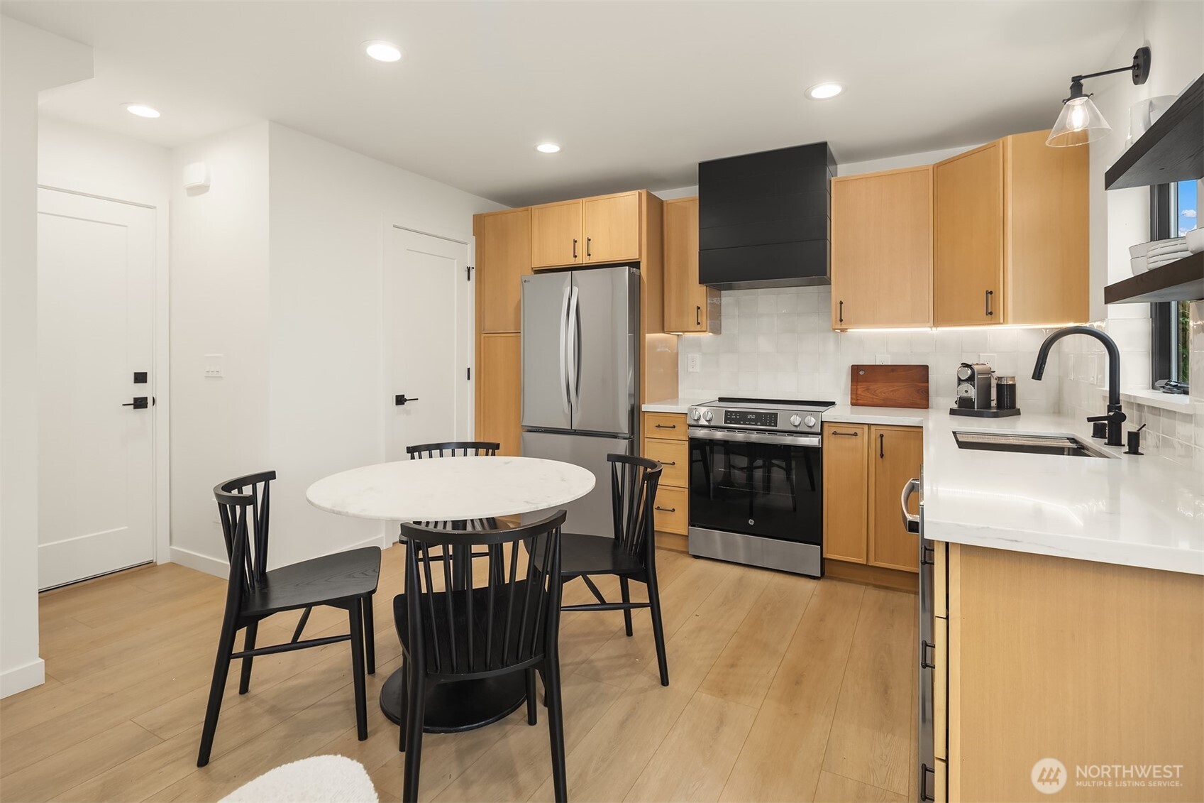 4009 33rd Avenue W Unit: B