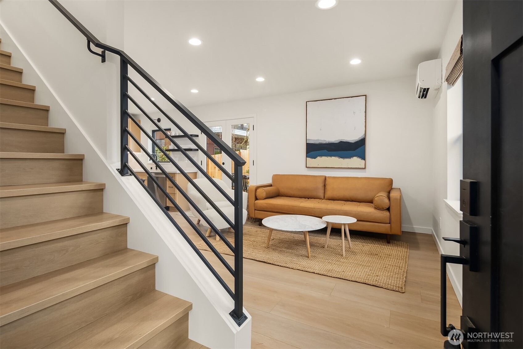 4009 33rd Avenue W Unit: B