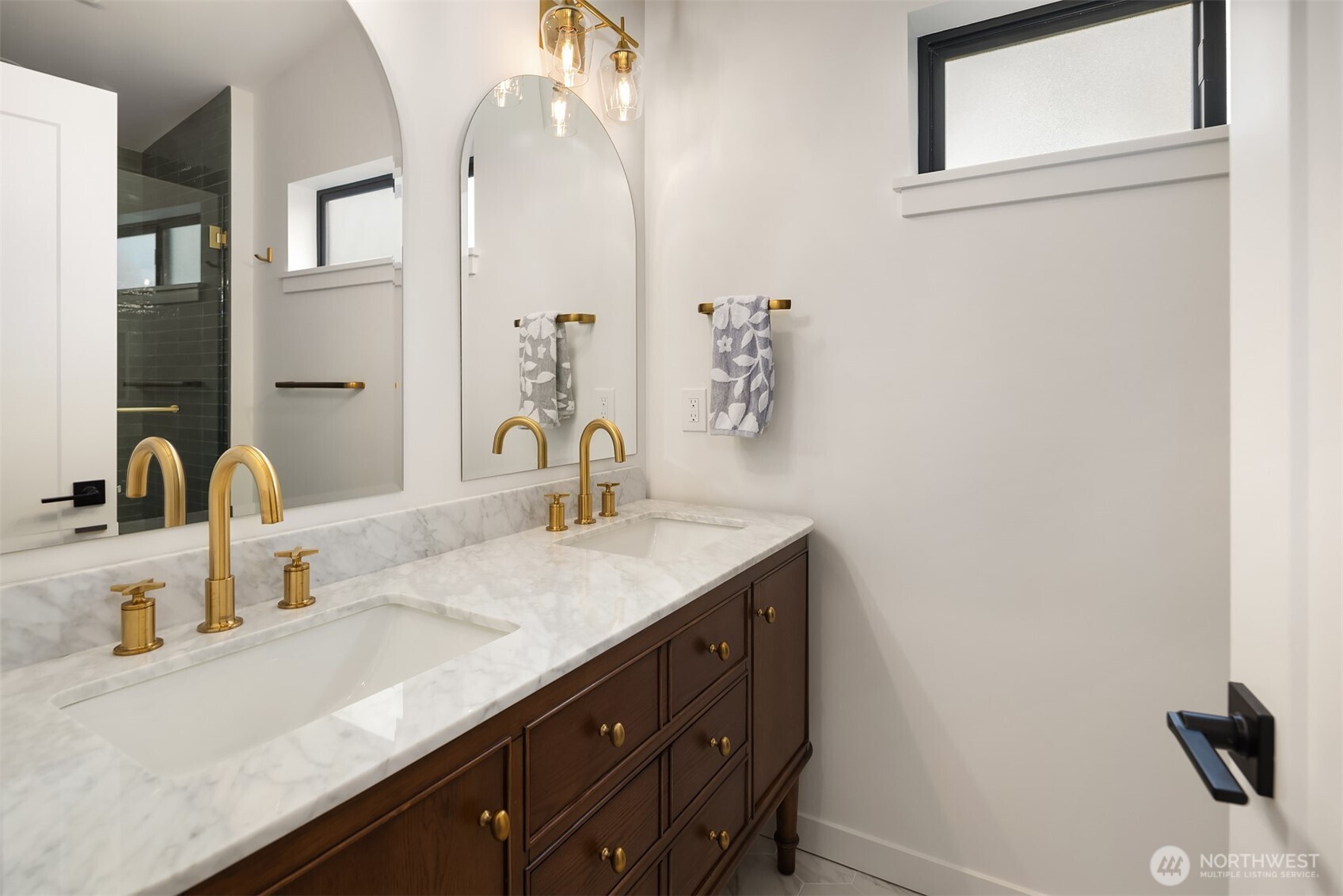 4009 33rd Avenue W Unit: B