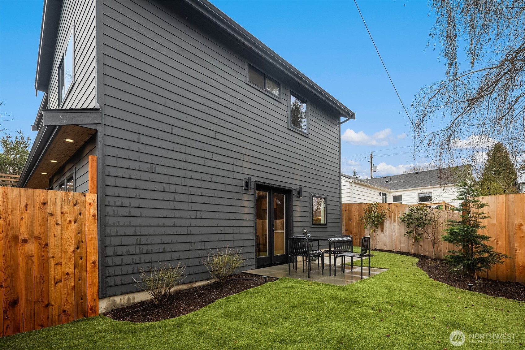 4009 33rd Avenue W Unit: B