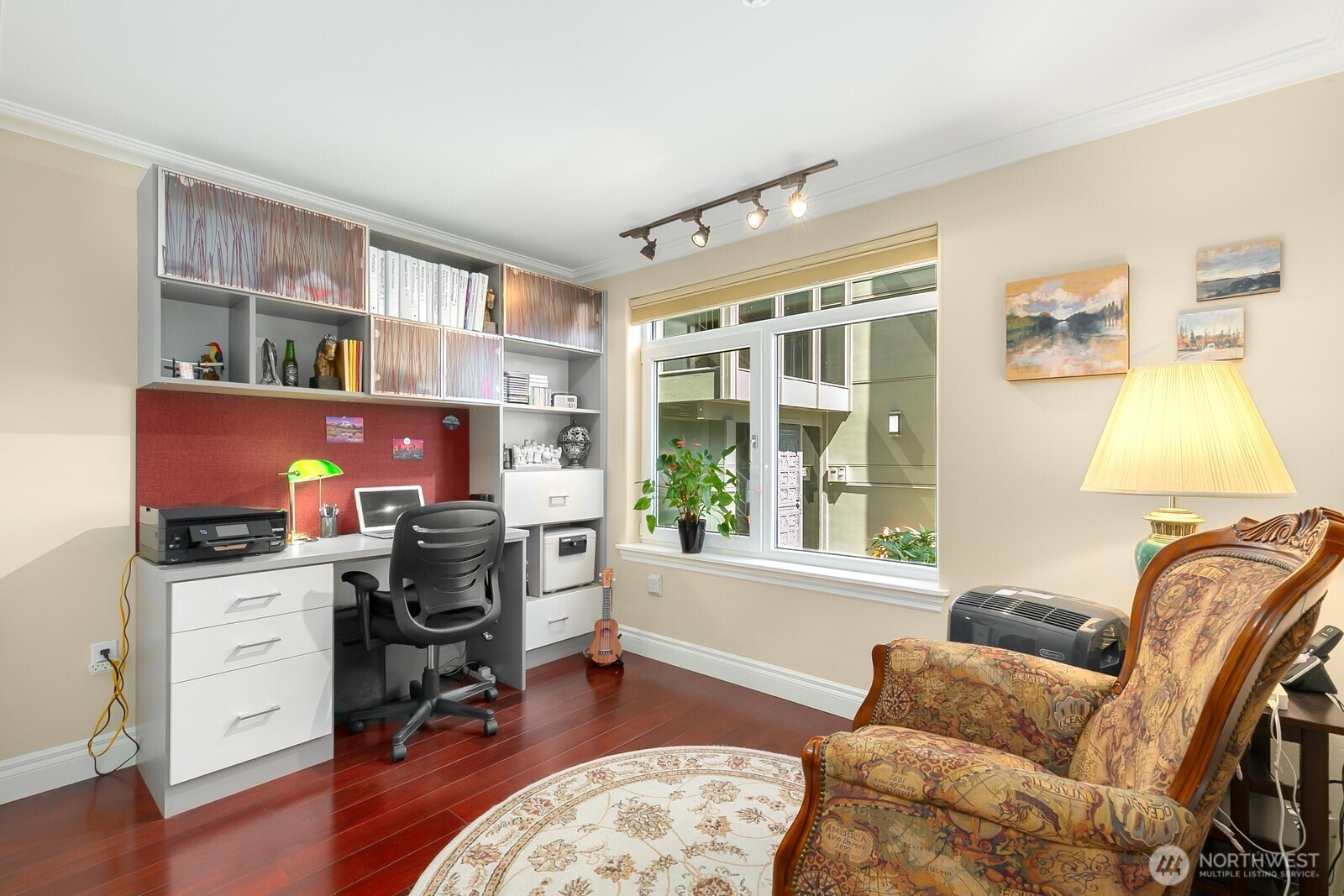 2100 Thorndyke Avenue W Unit: 101