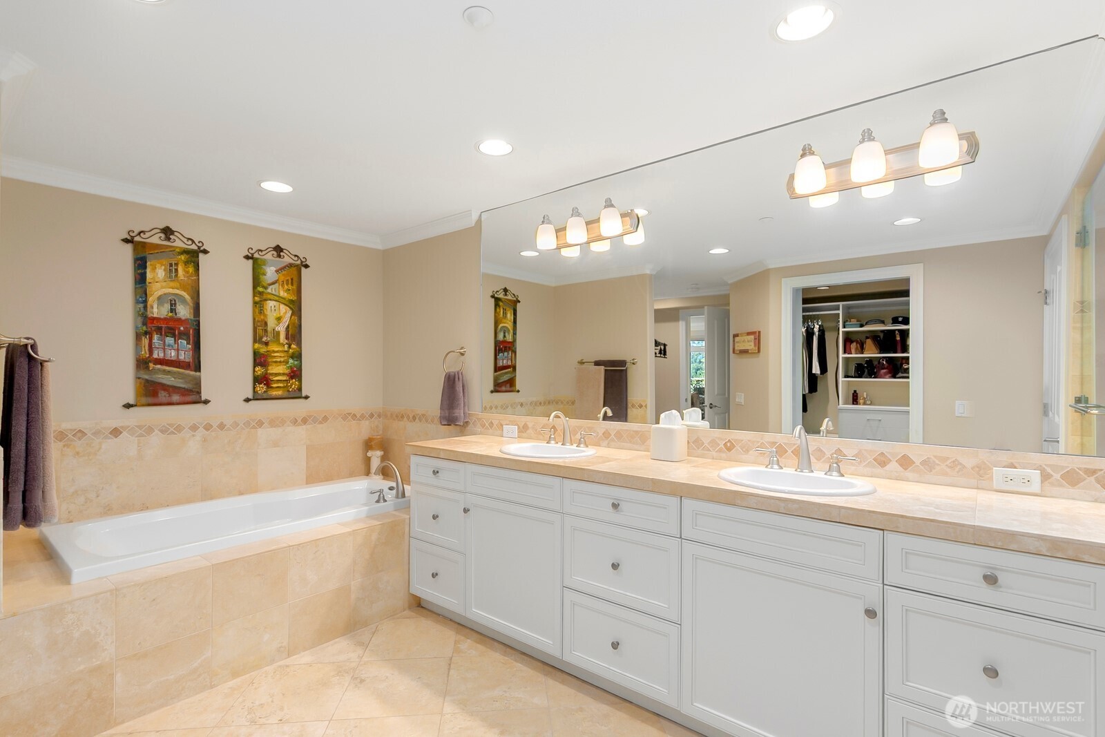 2100 Thorndyke Avenue W Unit: 101