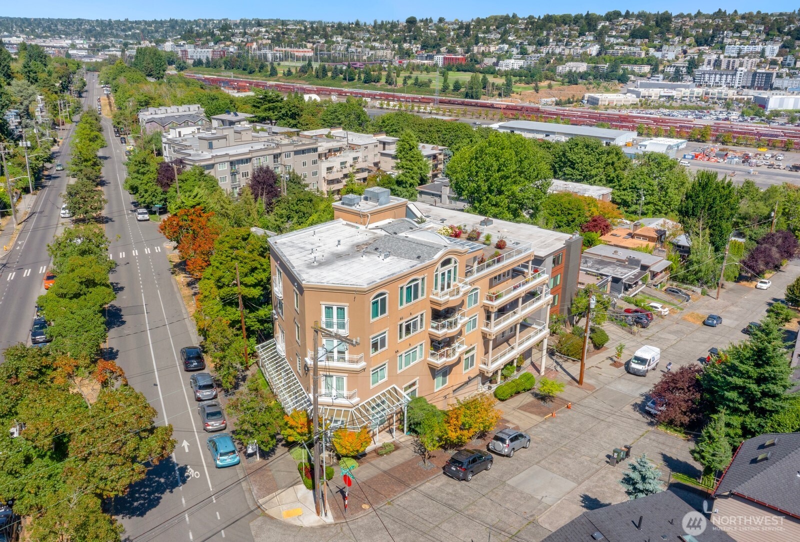 2100 Thorndyke Avenue W Unit: 101