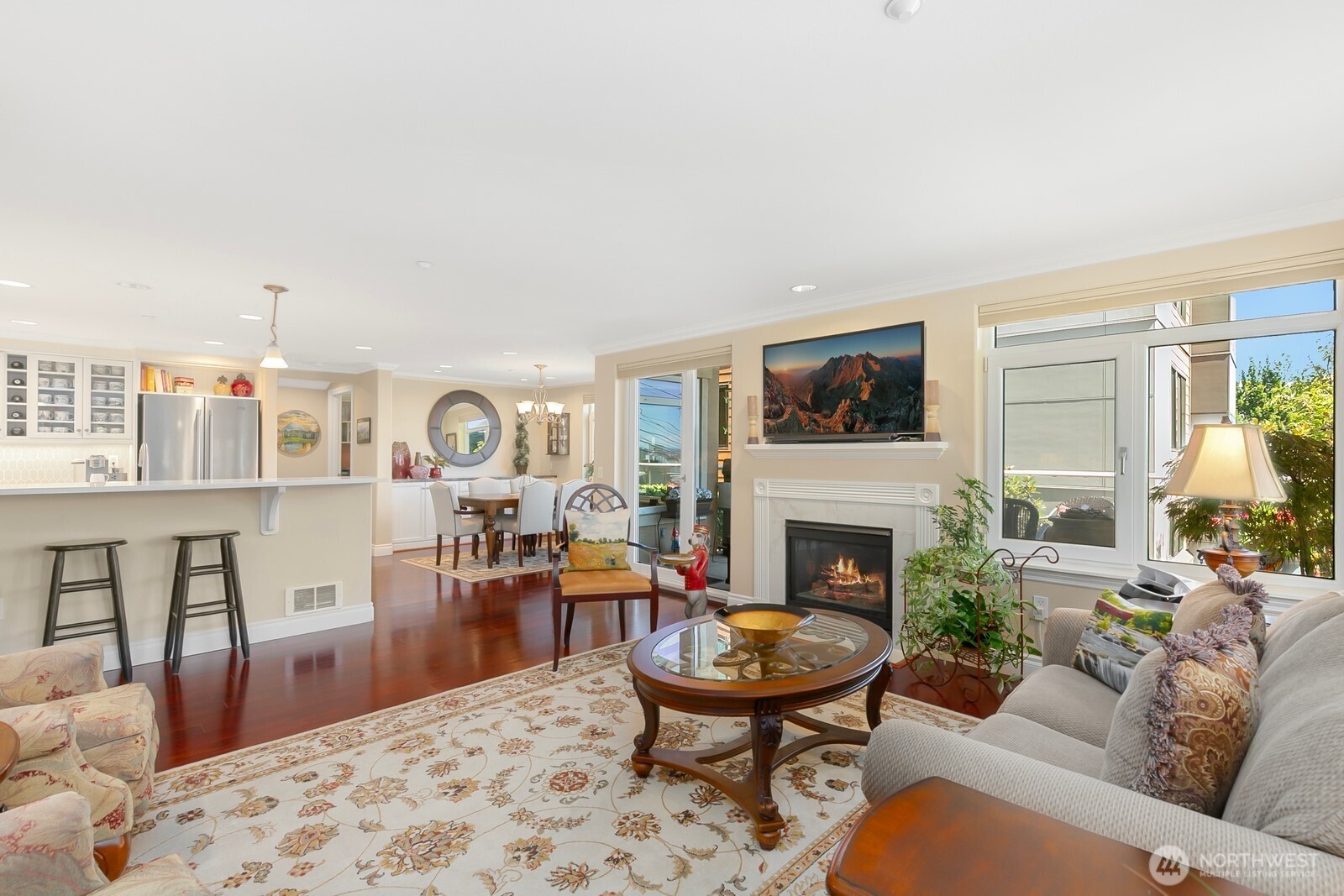 2100 Thorndyke Avenue W Unit: 101