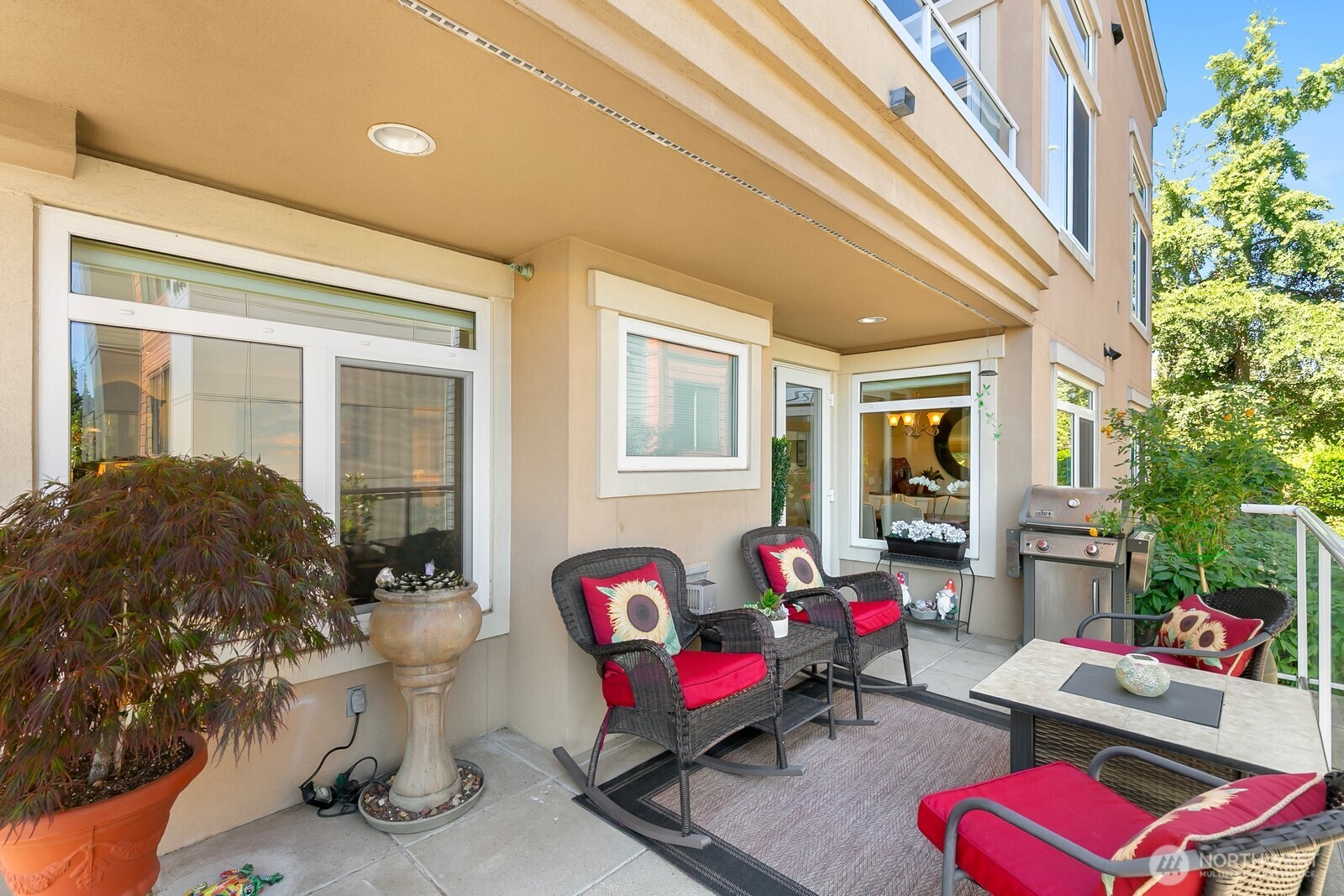 2100 Thorndyke Avenue W Unit: 101