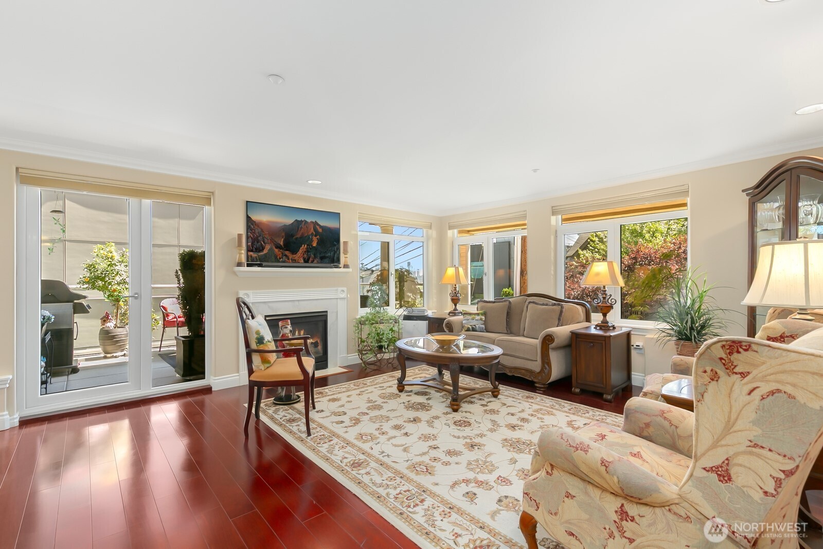 2100 Thorndyke Avenue W Unit: 101