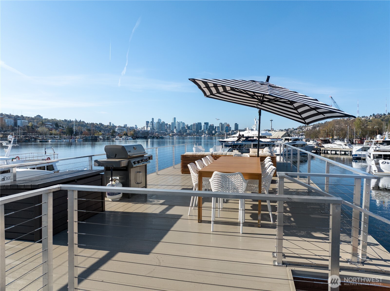 2309 N Northlake Way Unit: 13