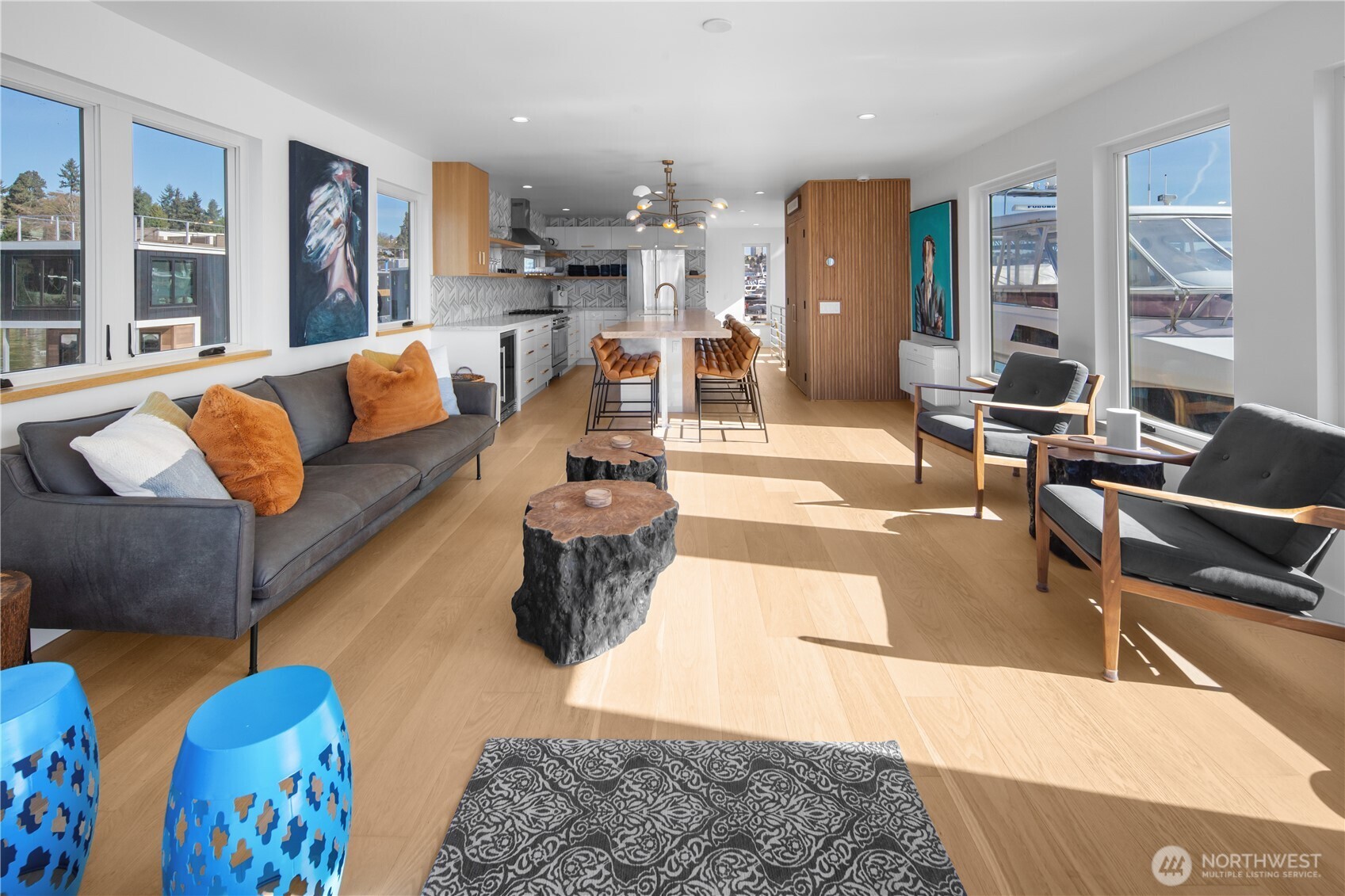 2309 N Northlake Way Unit: 13