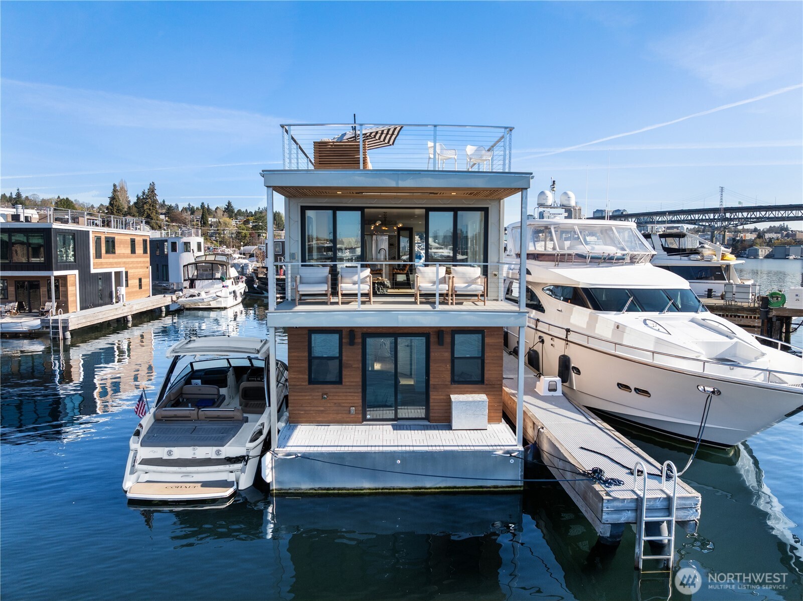2309 N Northlake Way Unit: 13
