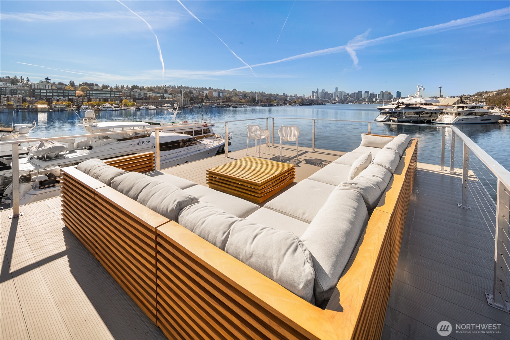 2309 N Northlake Way Unit: 13