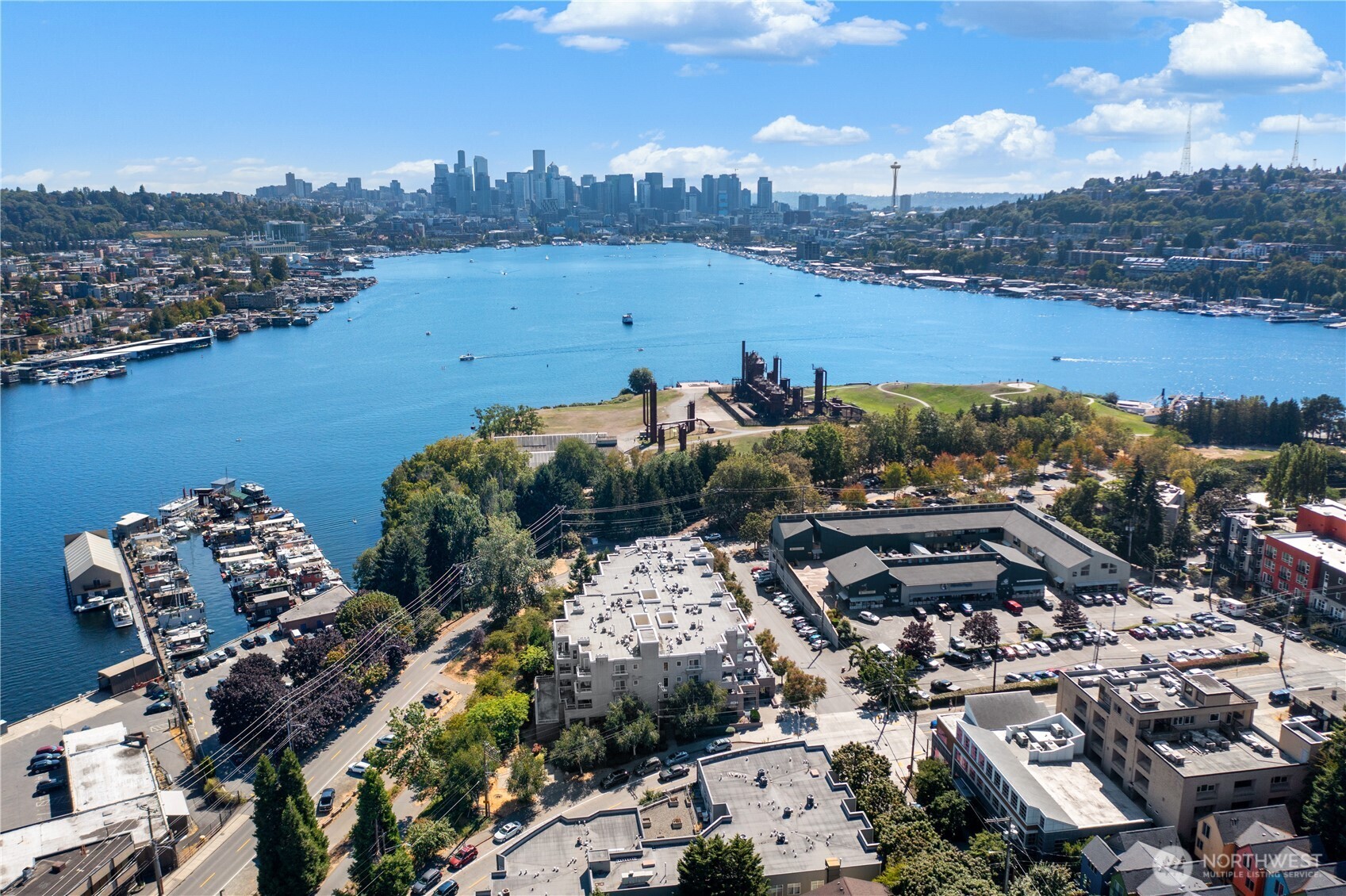 3300 Meridian Avenue N Unit: 302
