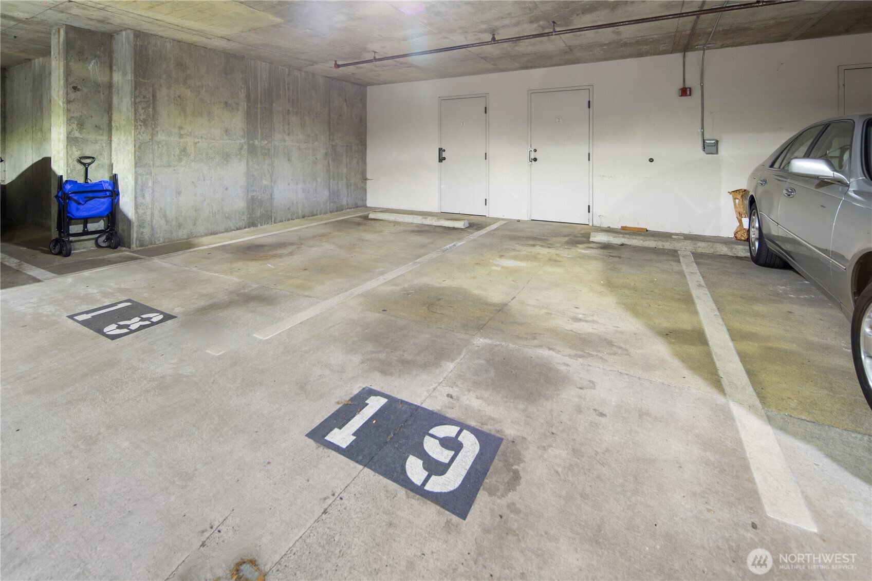 3300 Meridian Avenue N Unit: 302