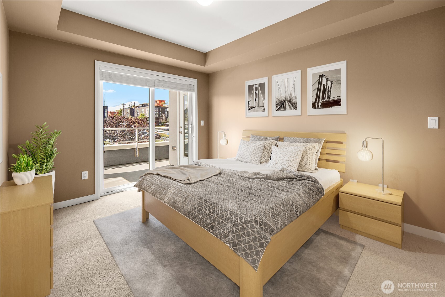 3300 Meridian Avenue N Unit: 302