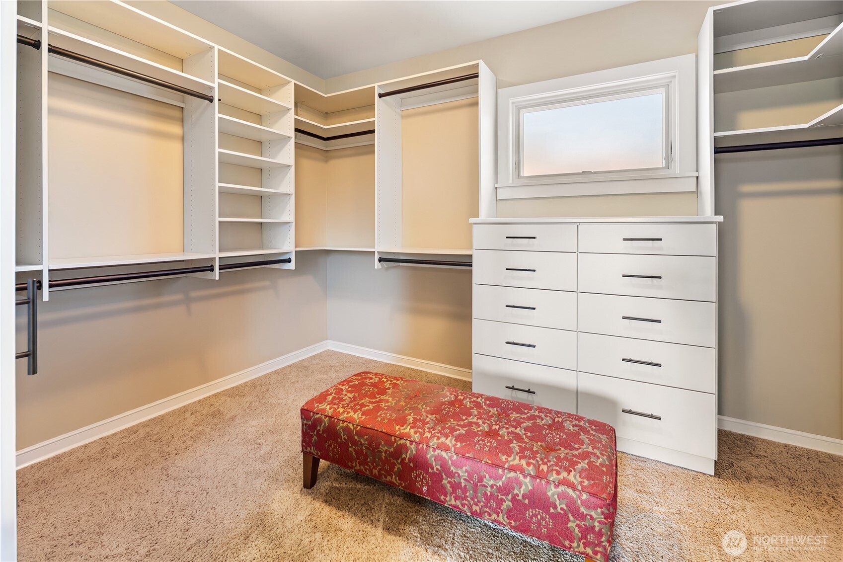 2820 Magnolia Boulevard W