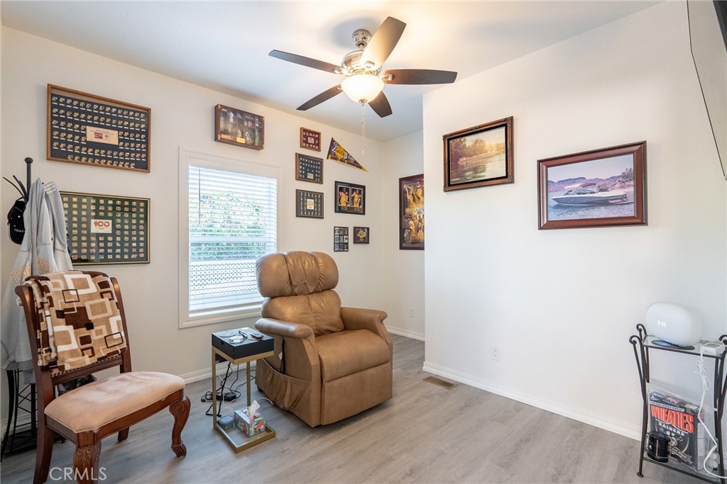 22221 Bloomfield Avenue 47