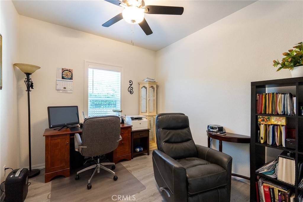 22221 Bloomfield Avenue 47