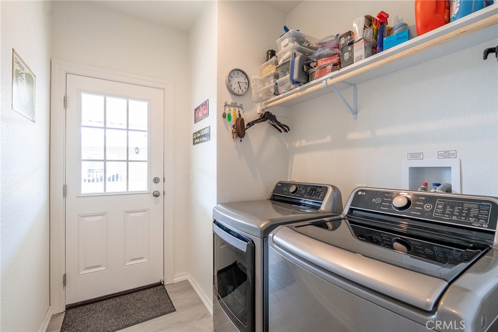 22221 Bloomfield Avenue 47