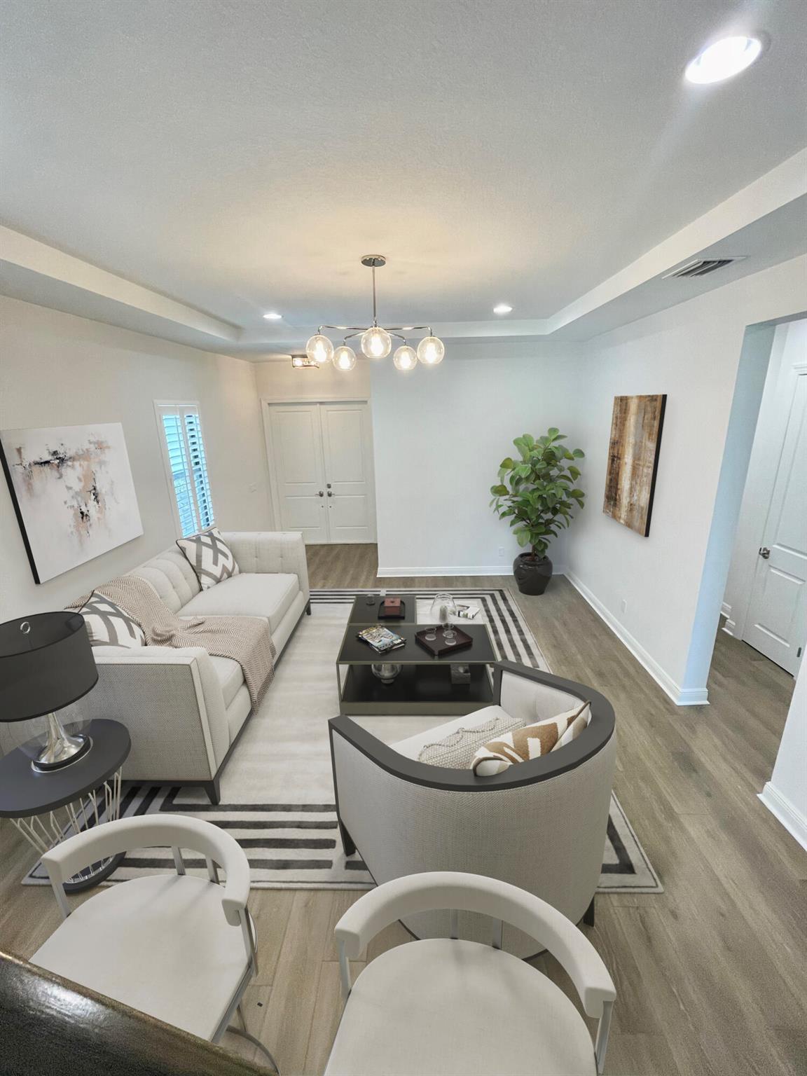 13643 Artisan Circle