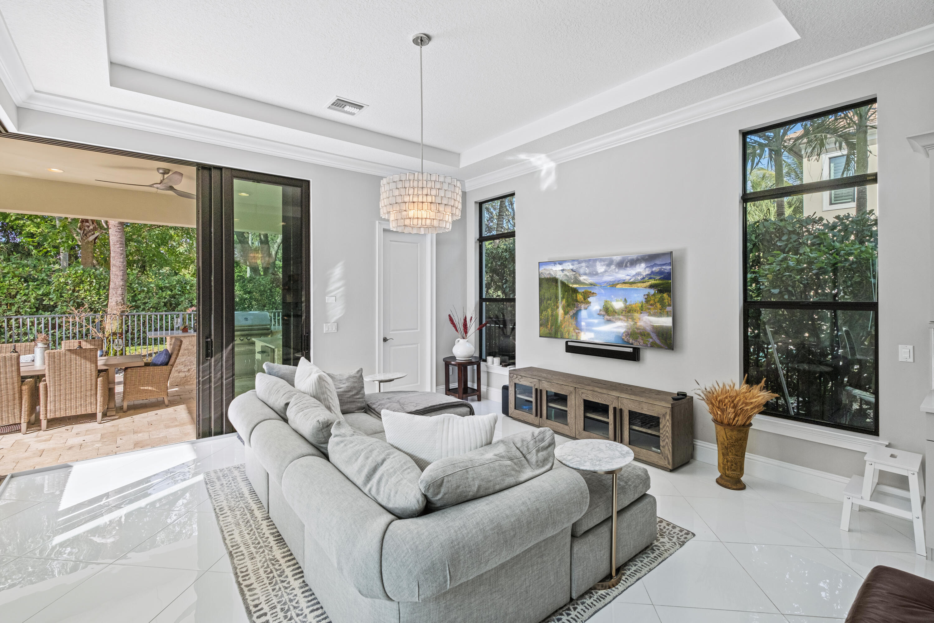 225 Gardenia Isle Drive