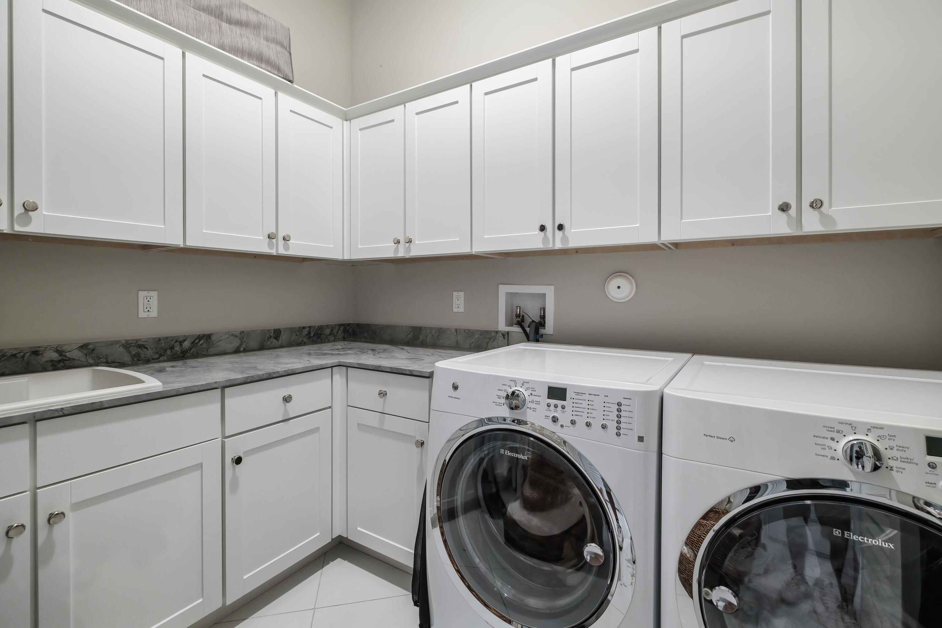 225 Gardenia Isle Drive