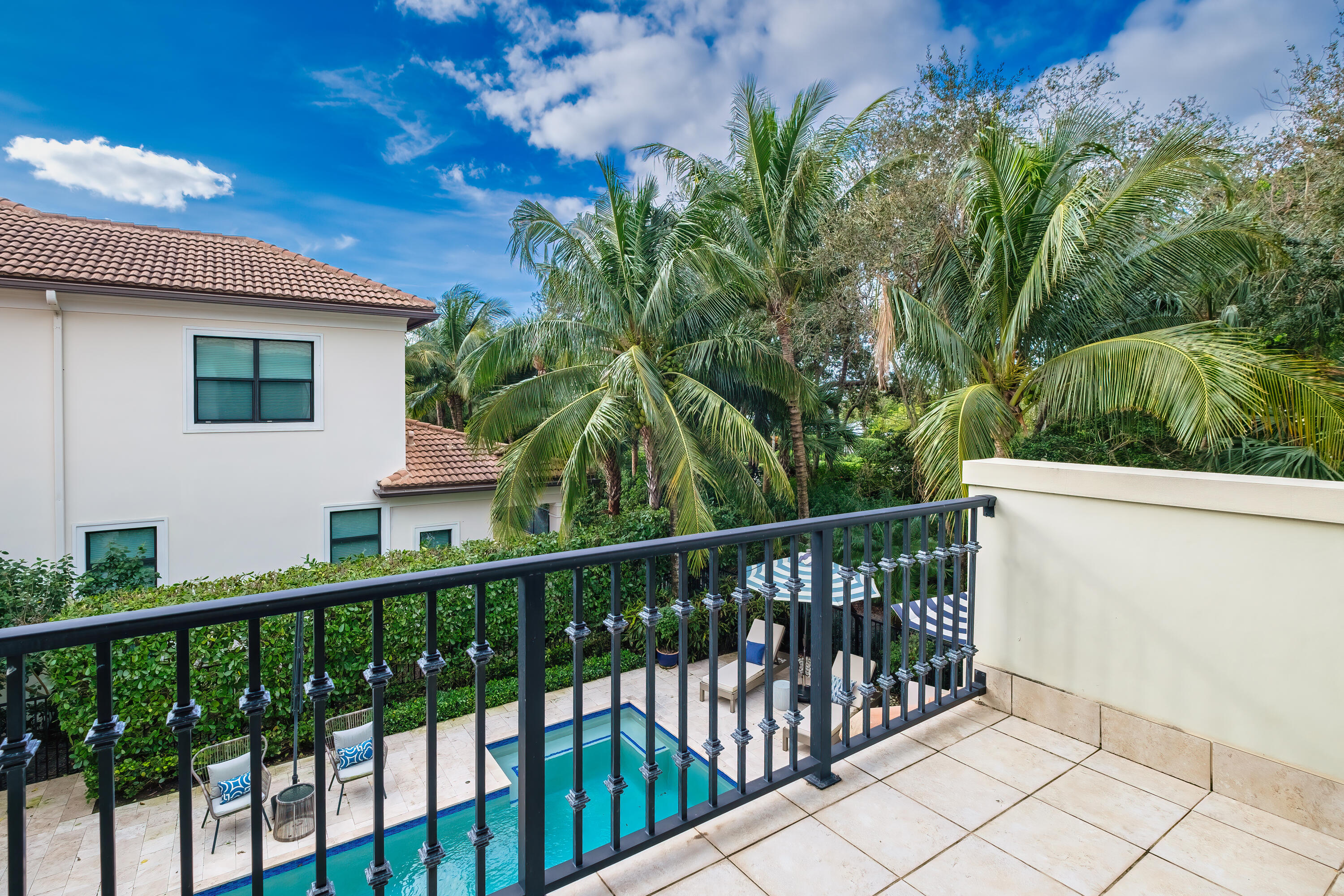 225 Gardenia Isle Drive