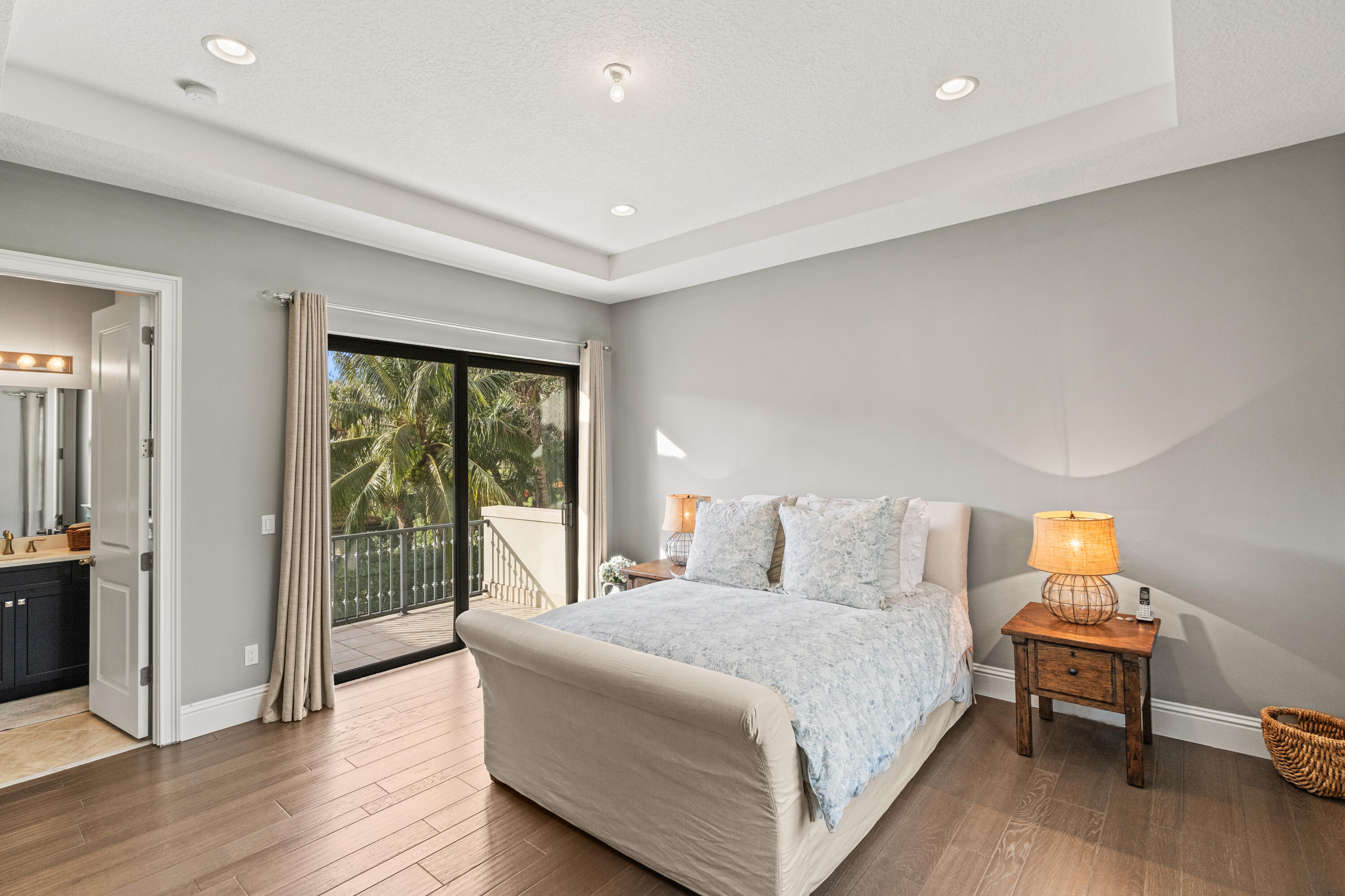 225 Gardenia Isle Drive