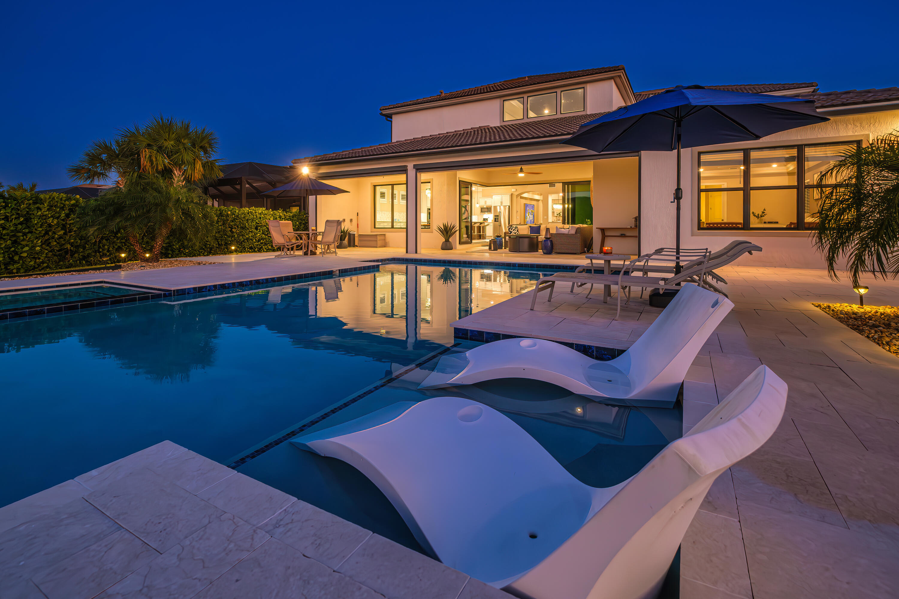 121 Echelon Crest Trail