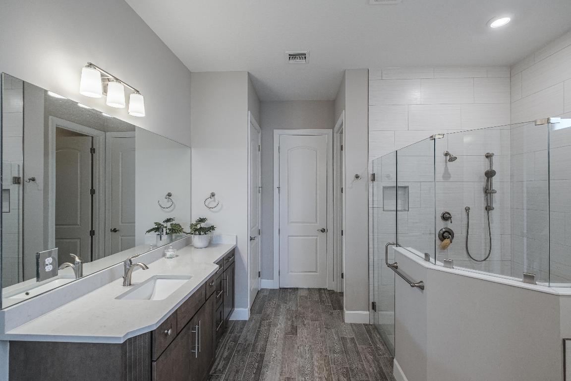 121 Echelon Crest Trail