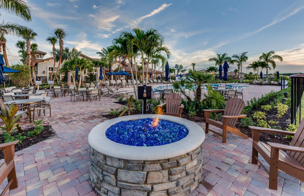 121 Echelon Crest Trail