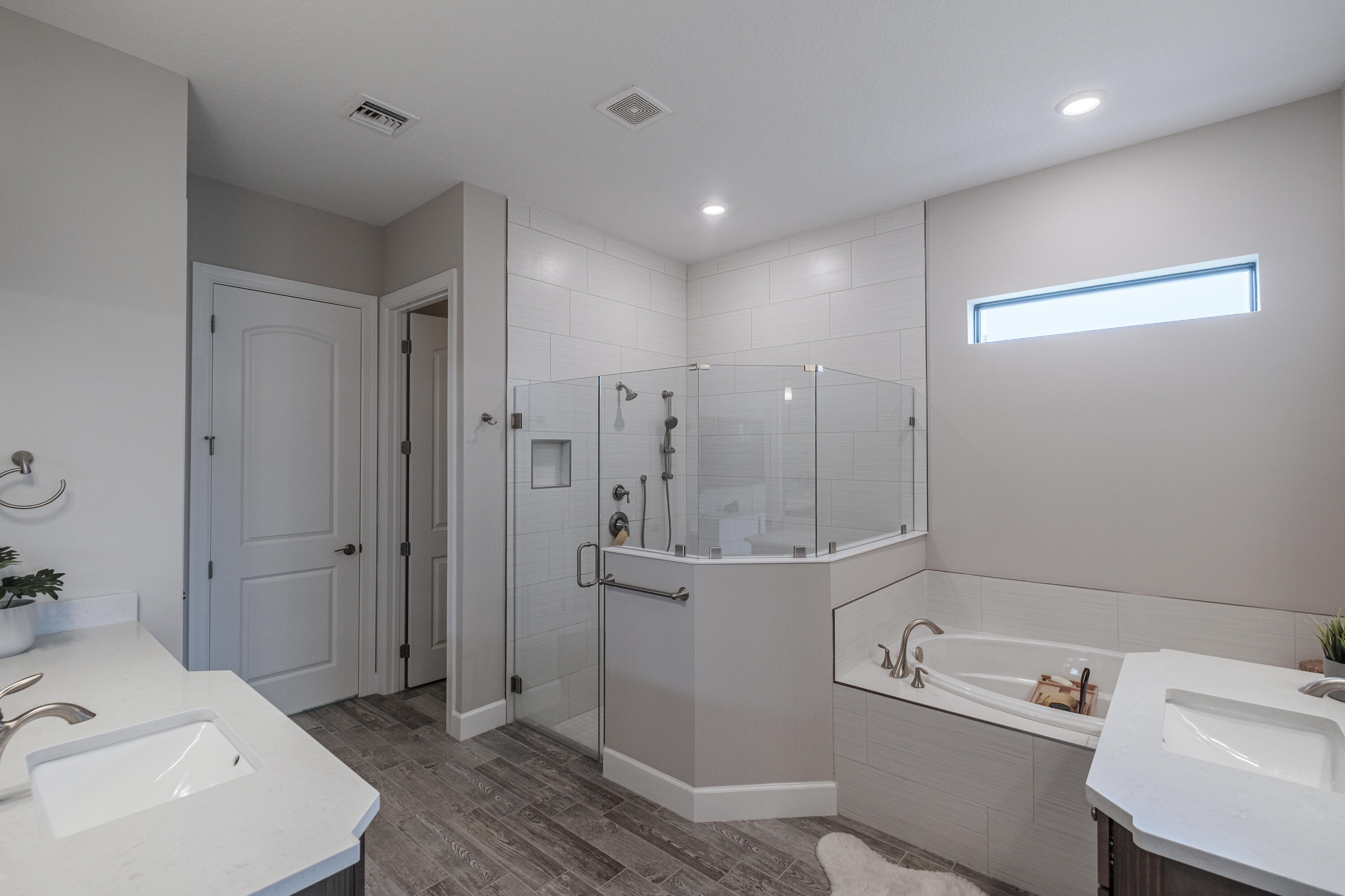 121 Echelon Crest Trail