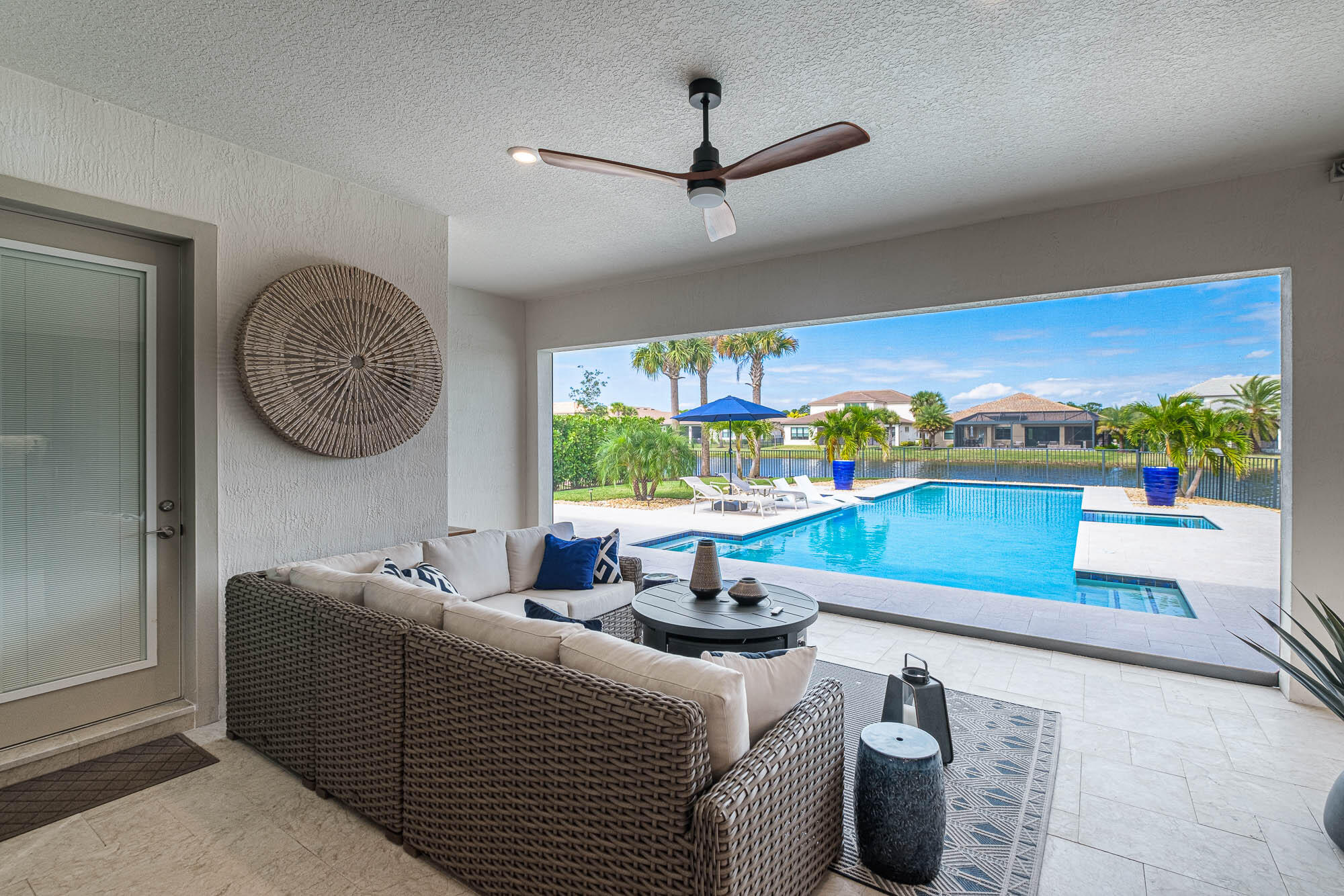 121 Echelon Crest Trail