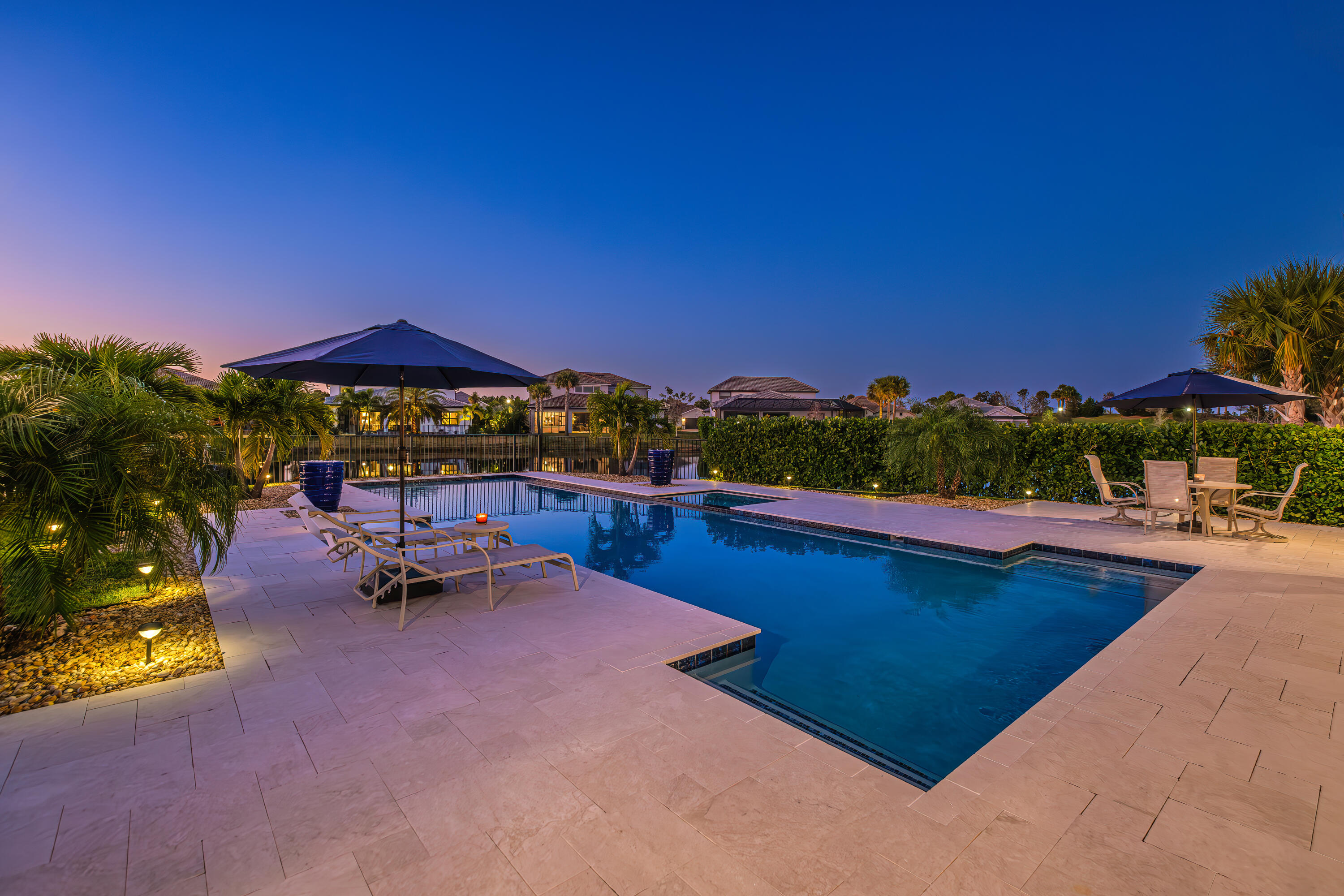 121 Echelon Crest Trail