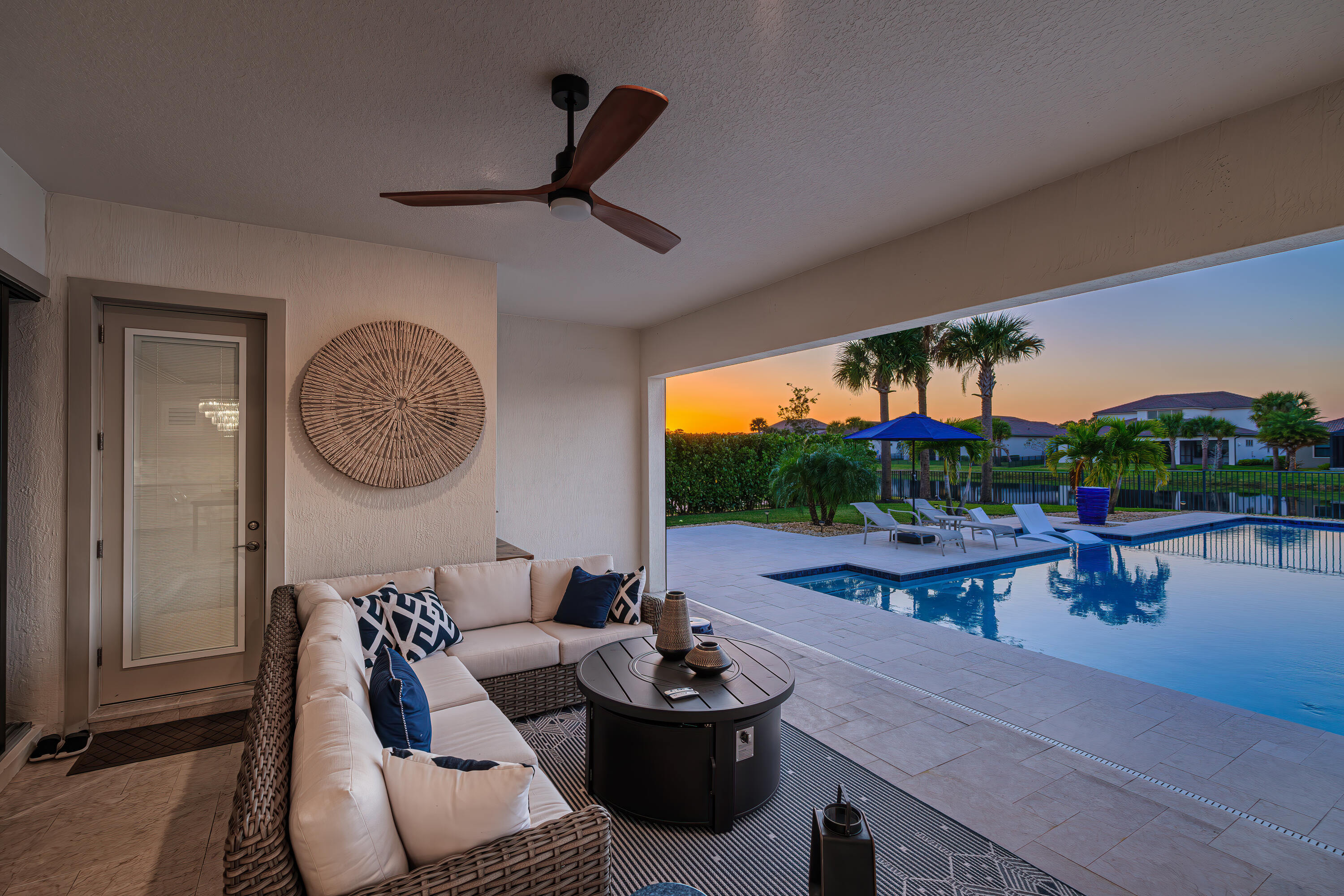 121 Echelon Crest Trail