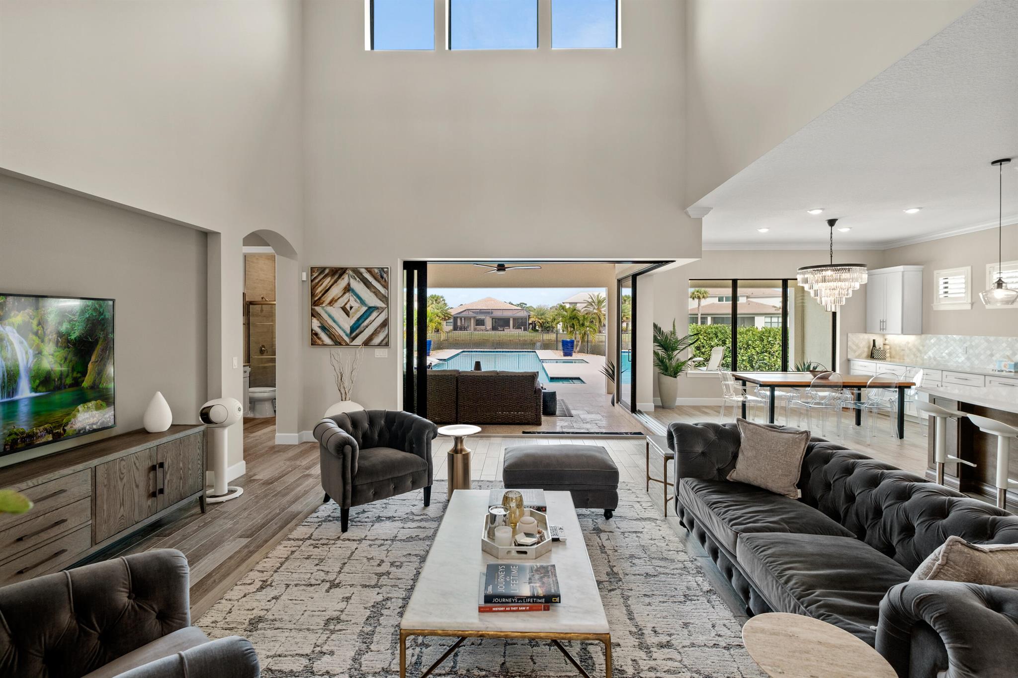 121 Echelon Crest Trail